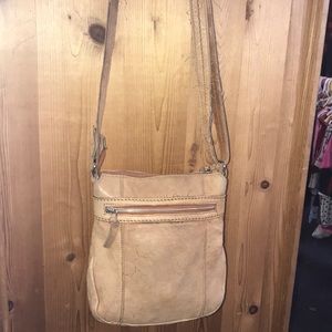 Nina Bossi over the shoulder cross body leatherbag